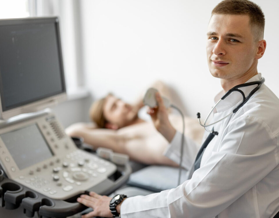 Como calcular o ROI em manutenção preventiva de equipamentos médicos Como calcular o ROI em manutenção preventiva de equipamentos médicos
