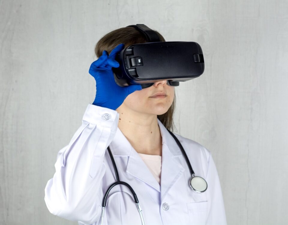 O impacto financeiro dos avanços em tecnologia médica O impacto financeiro dos avanços em tecnologia médica