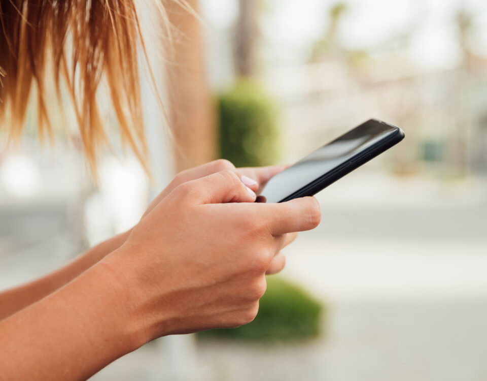 Chatbots no WhatsApp podem reduzir custos operacionais? Chatbots no WhatsApp podem reduzir custos operacionais?