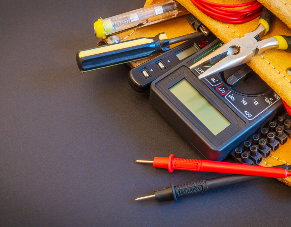 Eletrotécnica e economia: como reduzir custos energéticos Eletrotécnica e economia: como reduzir custos energéticos