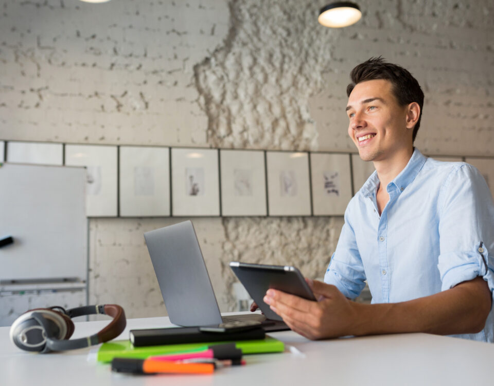 Vale a pena alugar uma sala de escritório ou investir em coworking? Vale a pena alugar uma sala de escritório ou investir em coworking?