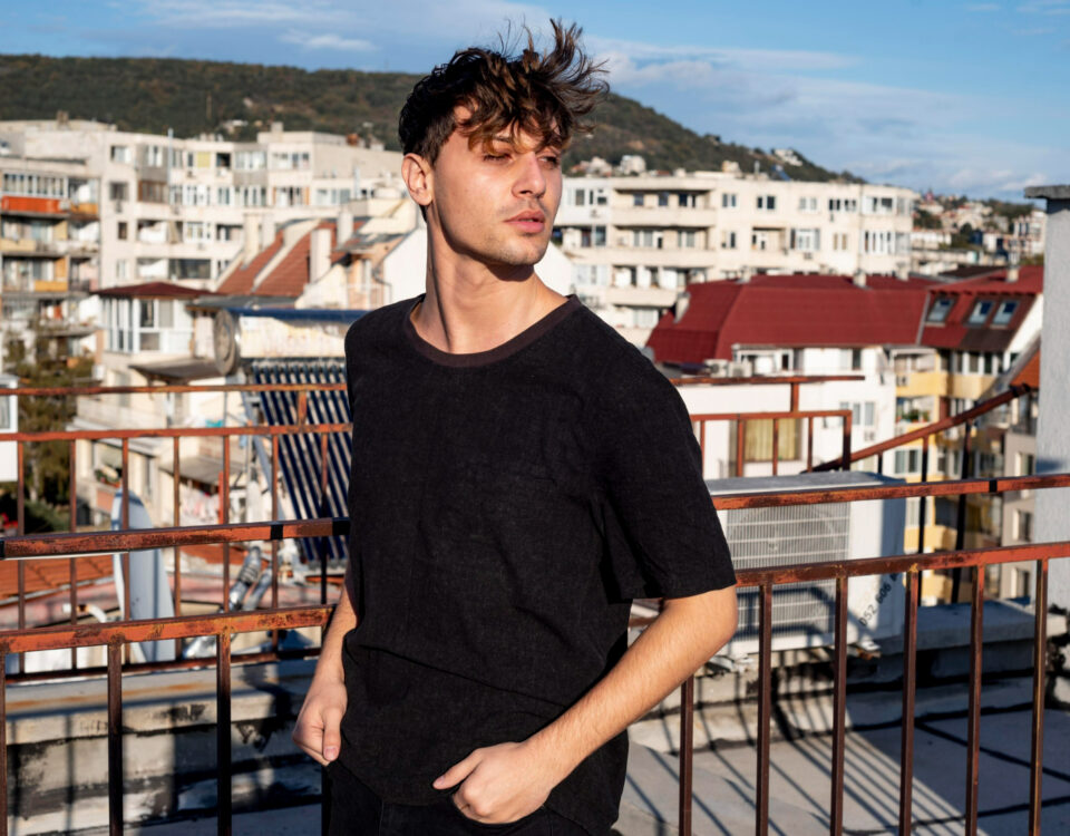 Como usar camiseta oversized? 6 dicas para montar looks masculinos Como usar camiseta oversized? 6 dicas para montar looks masculinos