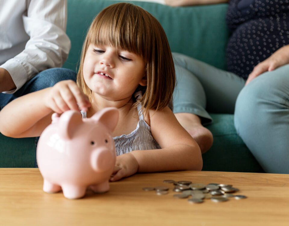 Quanto custa ter um filho no Brasil em 2025?