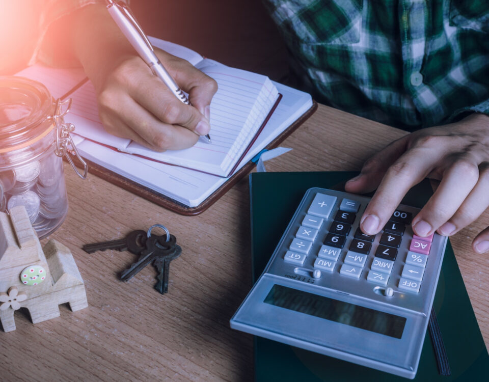 Aluguel atrelado a IPCA ou IGP-M: qual pesa menos no bolso?