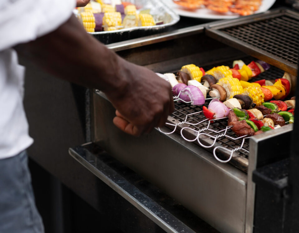 Quanto custa ter churrasqueira no apê? Do zero ao uso