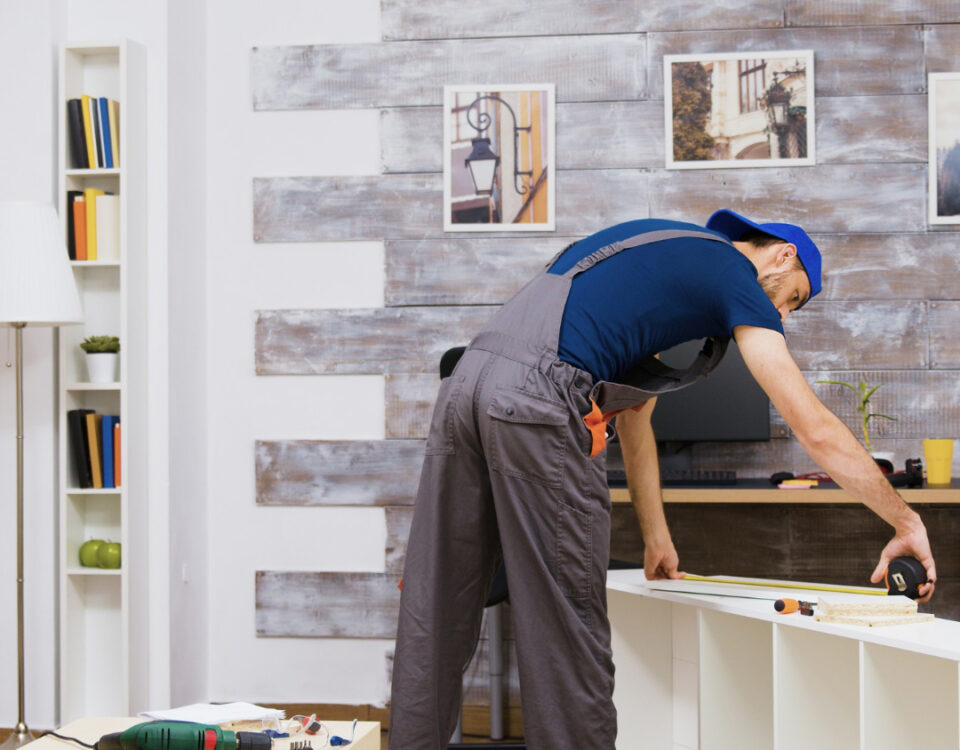 Montador de móveis pode ser uma renda estável em 2026?