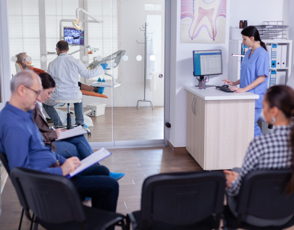 Clínica Odontológica: sinais de uma clínica bem estruturada Clínica Odontológica: sinais de uma clínica bem estruturada